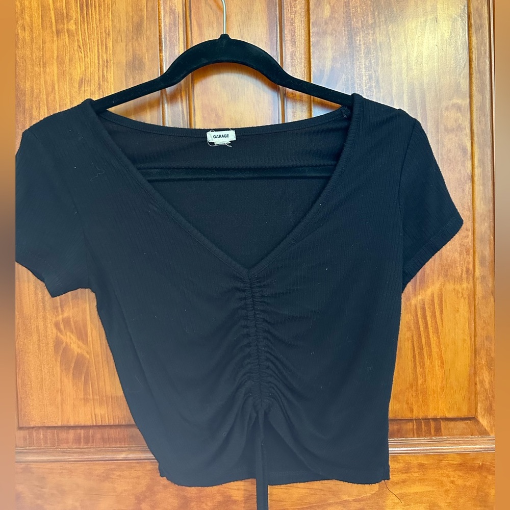 Black V-Neck Ruched Short Sleeve Top